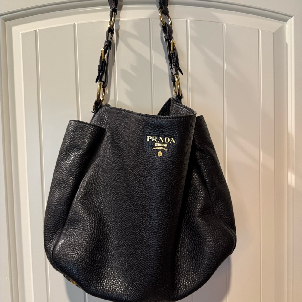 Prada Vitello Daino Black Pebbled Leather Shoulder Hobo with Gold-Tone Logo - Picture 7 of 9